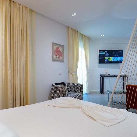 Blue Boutique Hotel Dhërmi Eksteriør billede