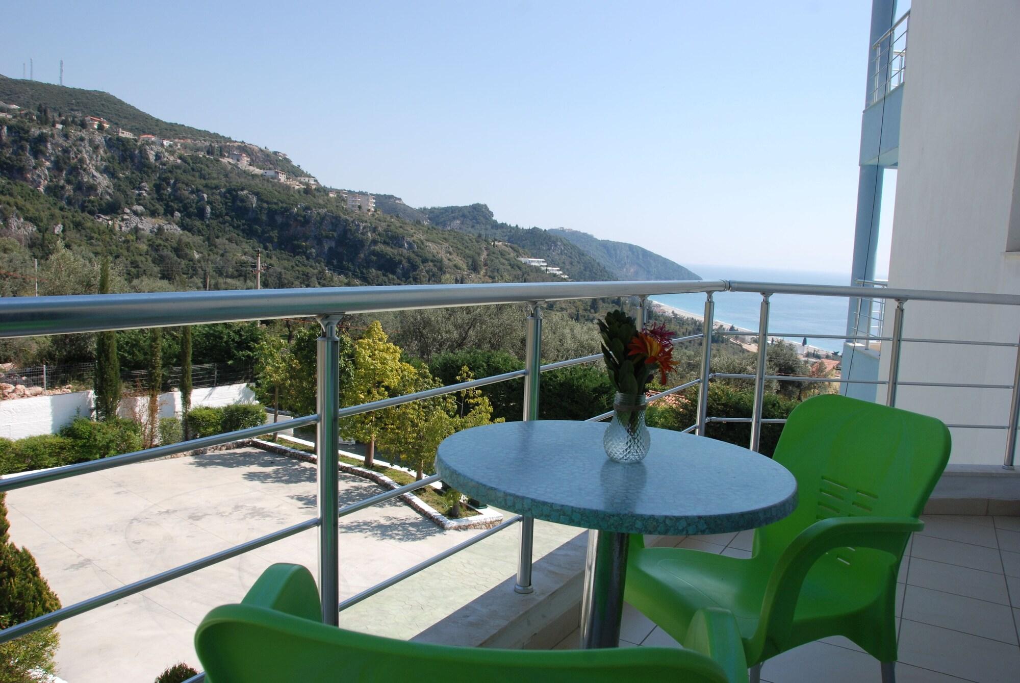 Blue Boutique Hotel Dhërmi Eksteriør billede