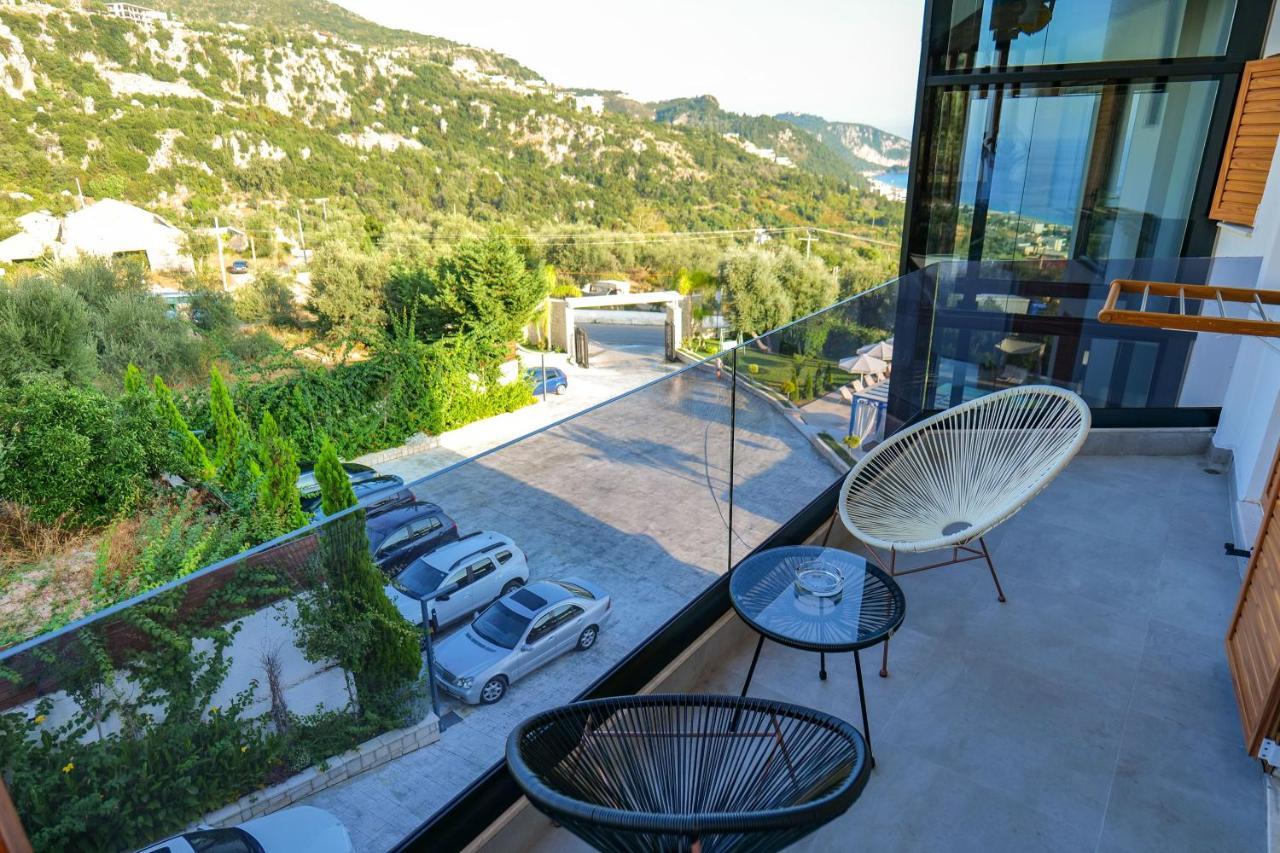 Blue Boutique Hotel Dhërmi Eksteriør billede